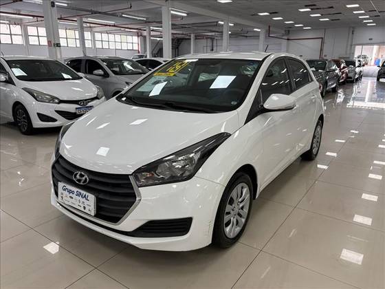 HYUNDAI HB20 1.0 COMFORT PLUS 12V FLEX 4P MANUAL